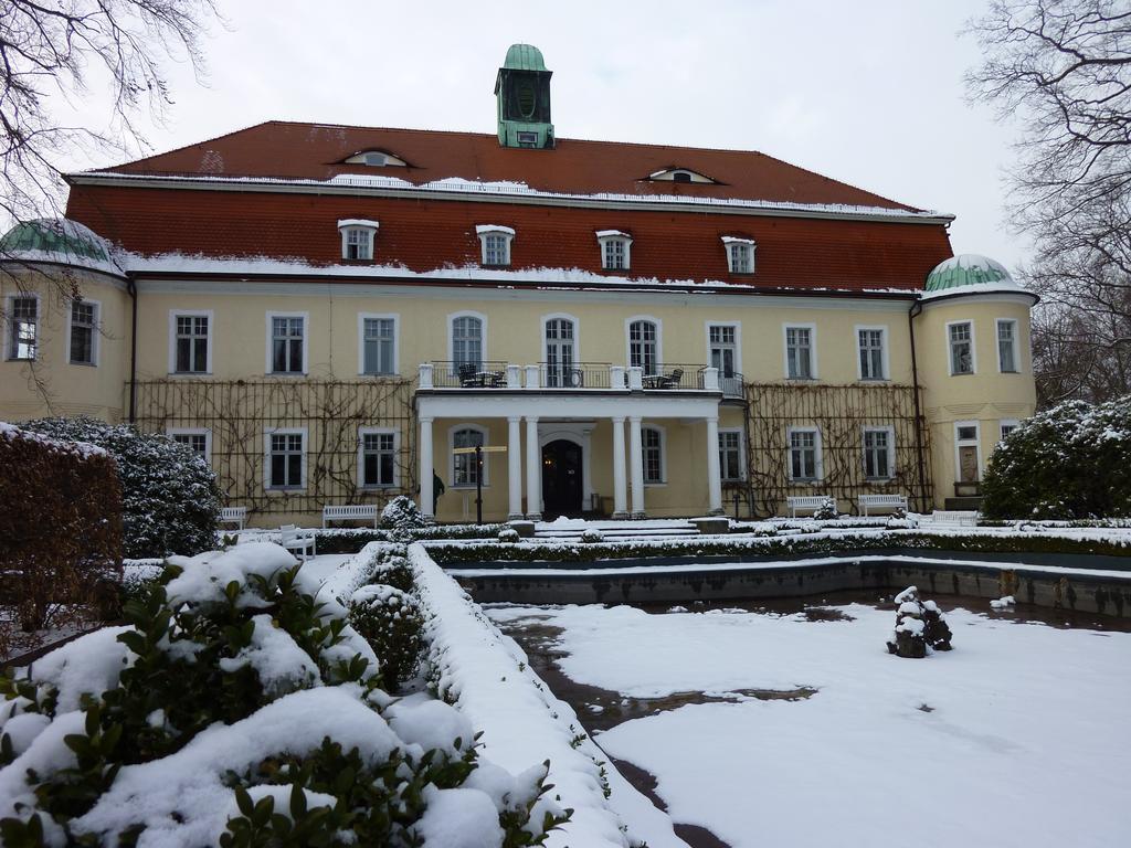 Hotel Schloss Schweinsburg Neukirchen-Pleiße Exteriör bild
